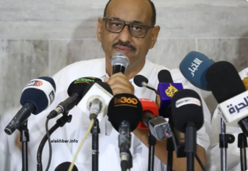 حزب الصواب ينتقد أداء الحكومة ويتهمها بالتقصير في معالجة أزمات الكهرباء والفساد