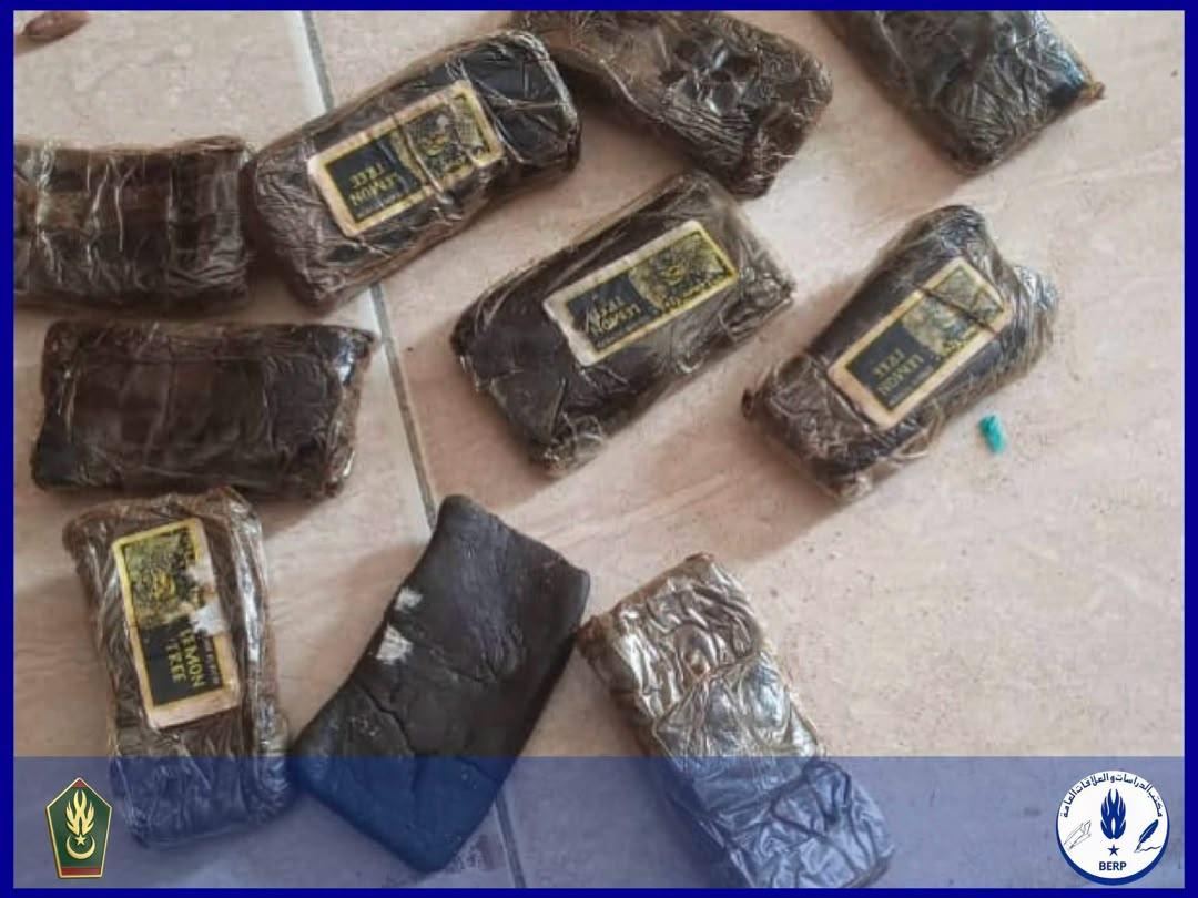 عنوان: الدرك يعلن ضبط مخدرات وحبوب مهلوسة بحوزة مسافر في نواذيبو
