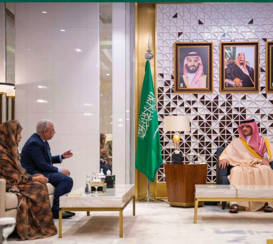 السفير الموريتاني بالسعودية يلتقي وزير الداخلية ويبحثان قضايا مشتركة