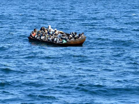 توقيف مشتبه بقيادة شبكة لتهريب المهاجرين بين السنغال وموريتانيا وغامبيا