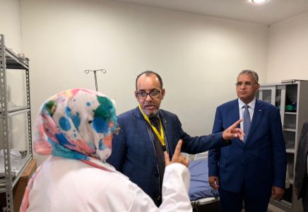 إطلاق برنامج مشترك بين الصحة والطيران المدني لتعزيز الإجراءات الوقائية بمطار أم التونسي