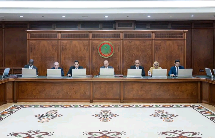 مجلس الوزراء يجري تعيينات جديدة في وزارات العدل والوظيفة العمومية والثقافة والعمل الاجتماعي