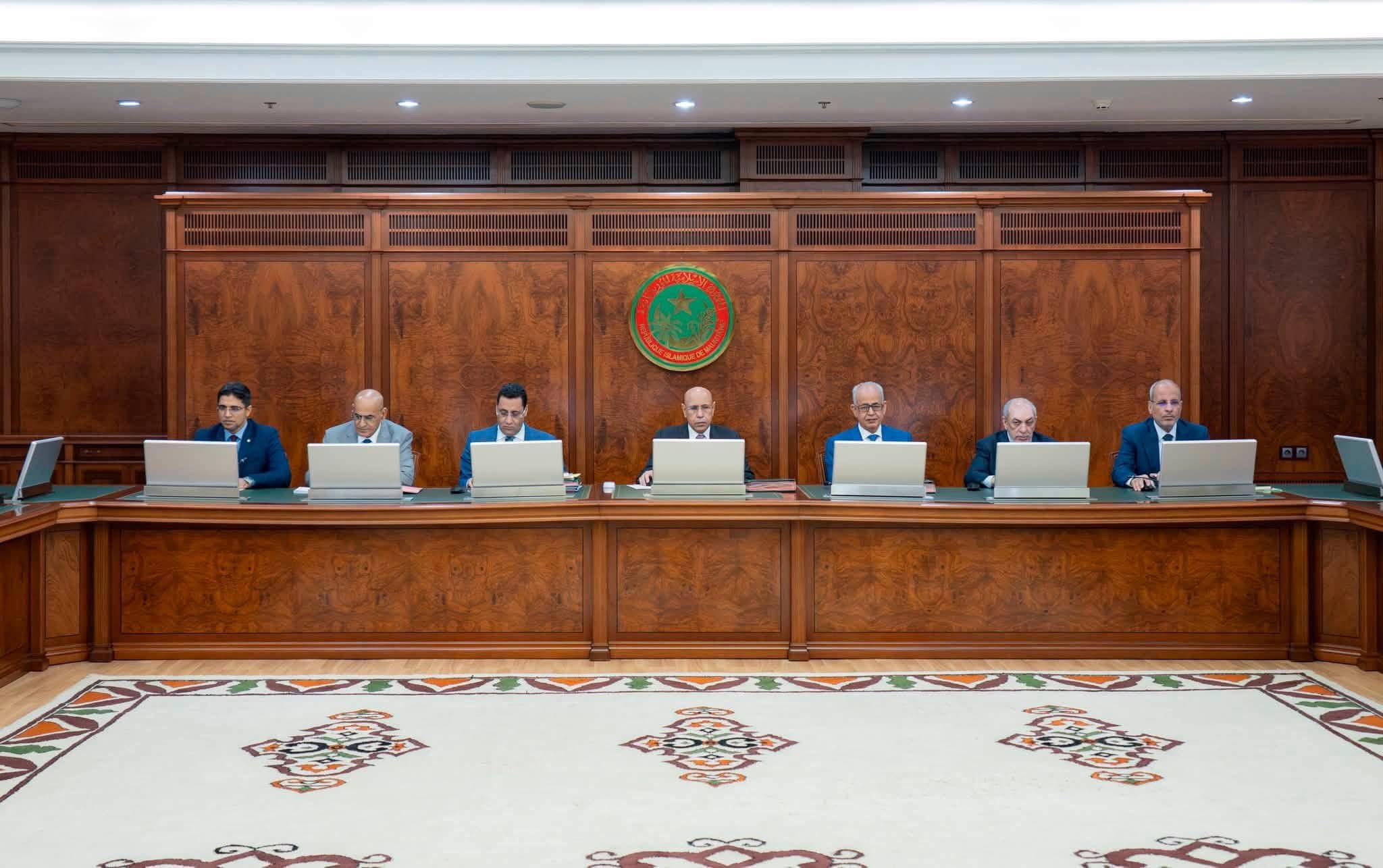 مجلس الوزراء يمنح رخصة لاستغلال الذهب في داخلت نواذيبو وإنشيري