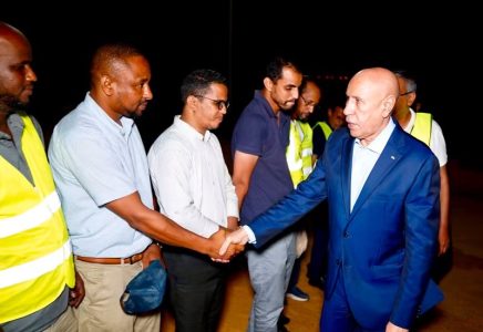 ولد الغزواني: الأولوية لإعادة الكهرباء والتحقيق في أسباب حرائق محطات التحويل