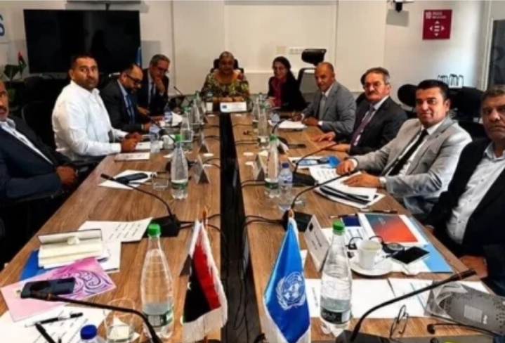 الشركة الموريتانية للمحروقات وكوسموس إنرجي تبحثان تسريع تنفيذ مشروع السلحفاة آحميم الكبير