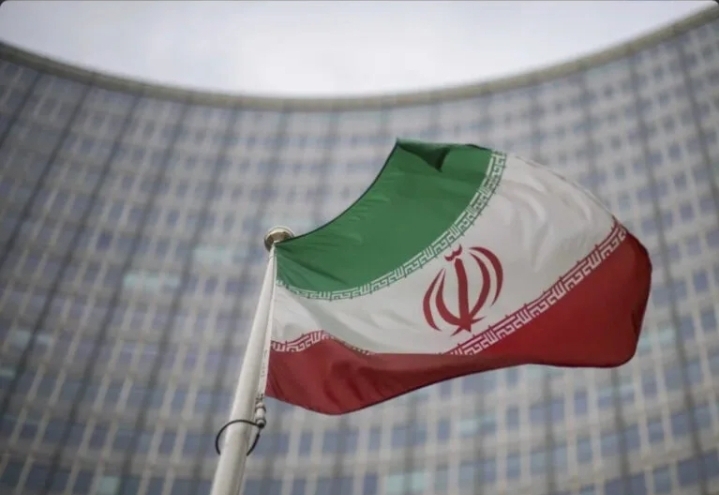 طهران تدين العقوبات الأميركية وتصفها بـ«الإرهاب الاقتصادي» وتتعهد بمواجهتها